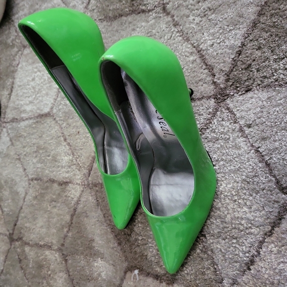 Wet Seal Shoes - Wet Seal heels